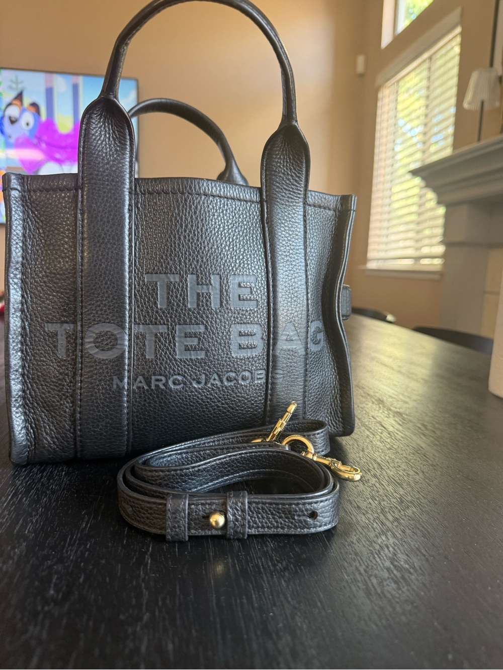 Marc Jacobs Black Pebbled Leather Small Tote with Removable Strap - Picture 5 of 7